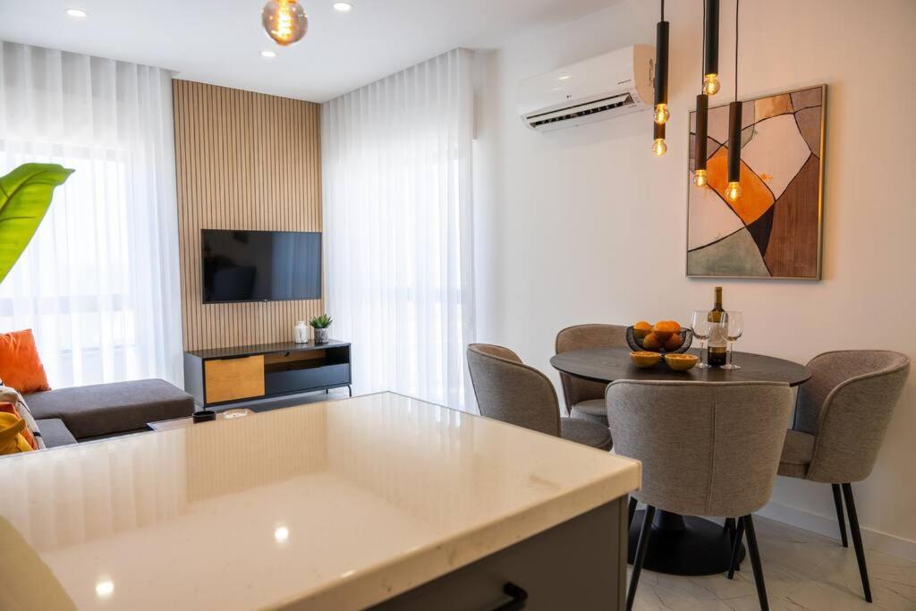 Appartement 1 Bedroom Flat Completely Renovated.